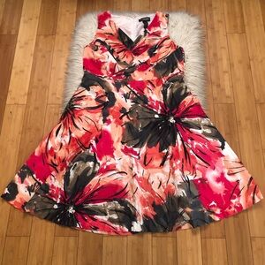 Lane Bryant Floral Abstract Pleated Sleevesless Fit & Flare Red Orange Dress 14